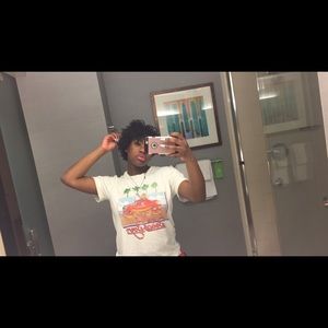 Meet your Posher, Amari